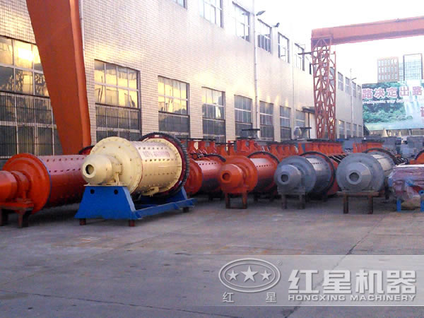 鉛鋅礦球磨機(jī)廠區(qū) 鉛鋅礦球磨機(jī)廠區(qū)