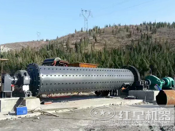 棒磨式制砂機(jī)生產(chǎn)現(xiàn)場實(shí)拍 棒磨式制砂機(jī)生產(chǎn)現(xiàn)場實(shí)拍